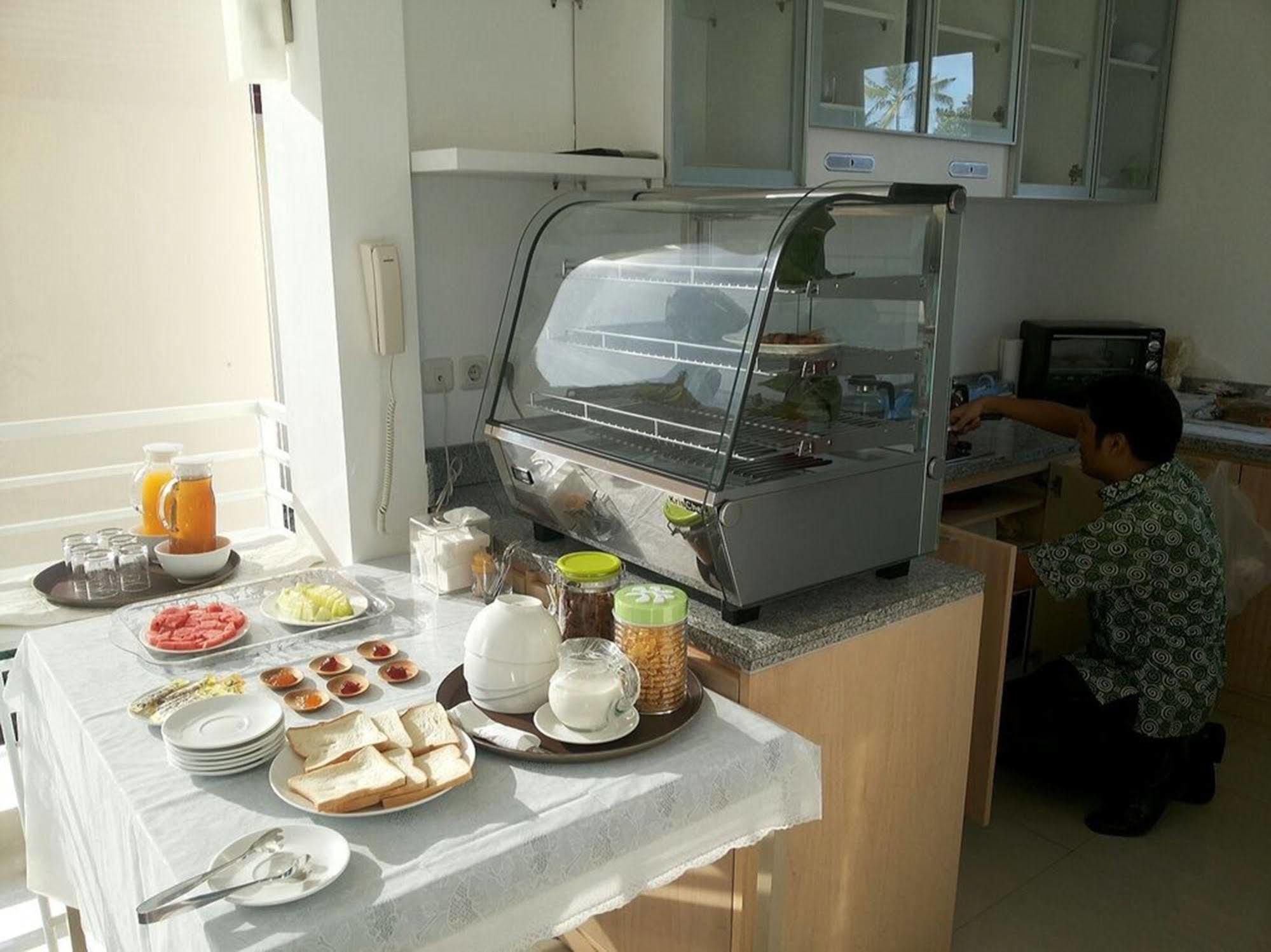 Ara Inn Bed And Breakfast By Ecommerceloka Kuta Lombok Esterno foto