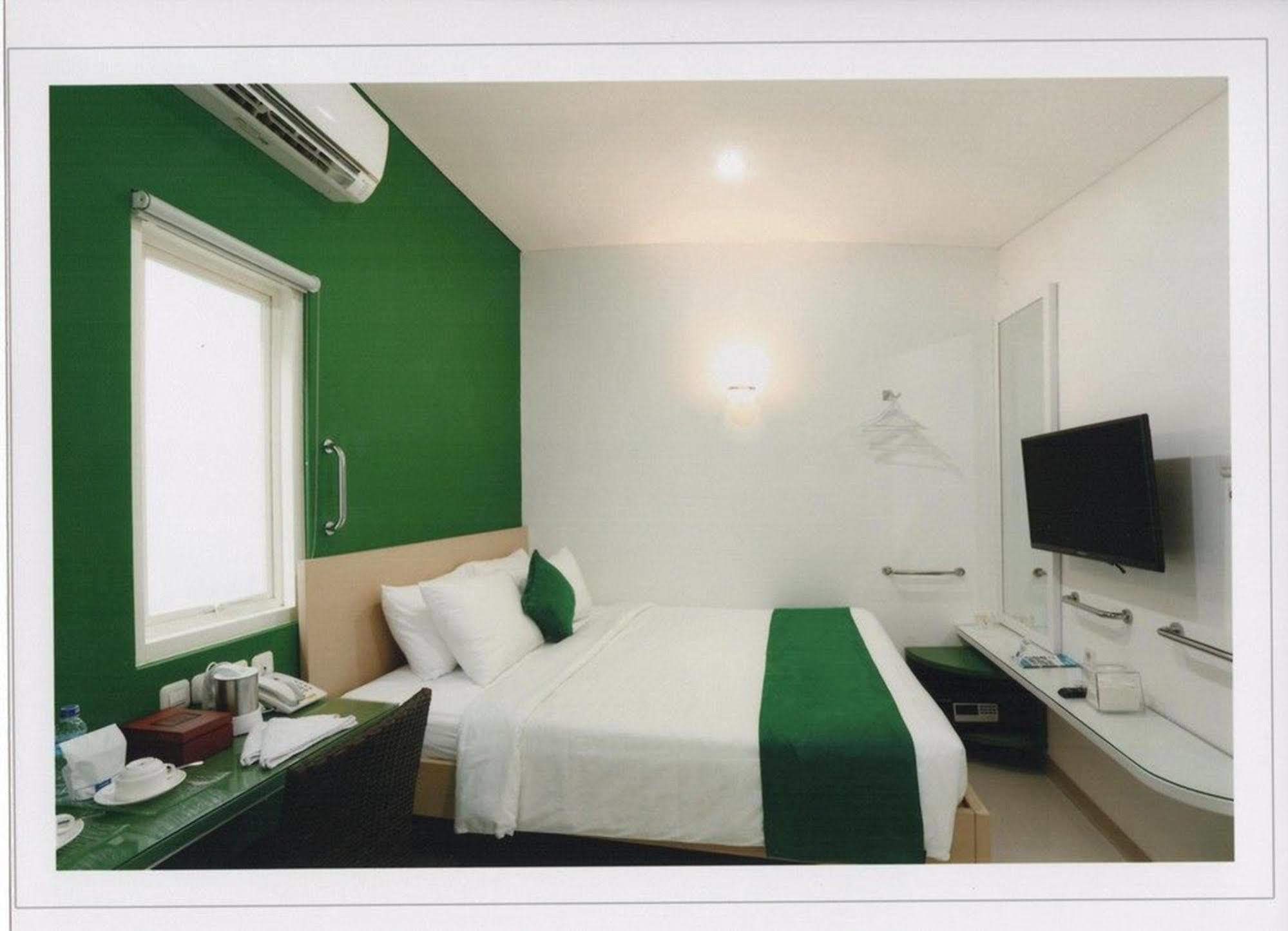 Ara Inn Bed And Breakfast By Ecommerceloka Kuta Lombok Esterno foto